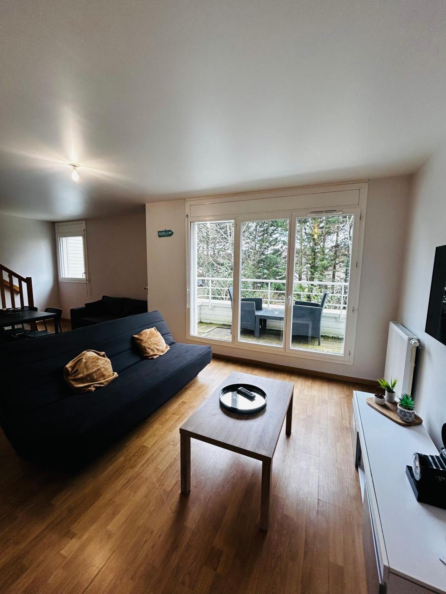 Duplex Lumineux Tout Equipe/Rer D/Balcon/Parking Corbeil-Essonnes Extérieur photo