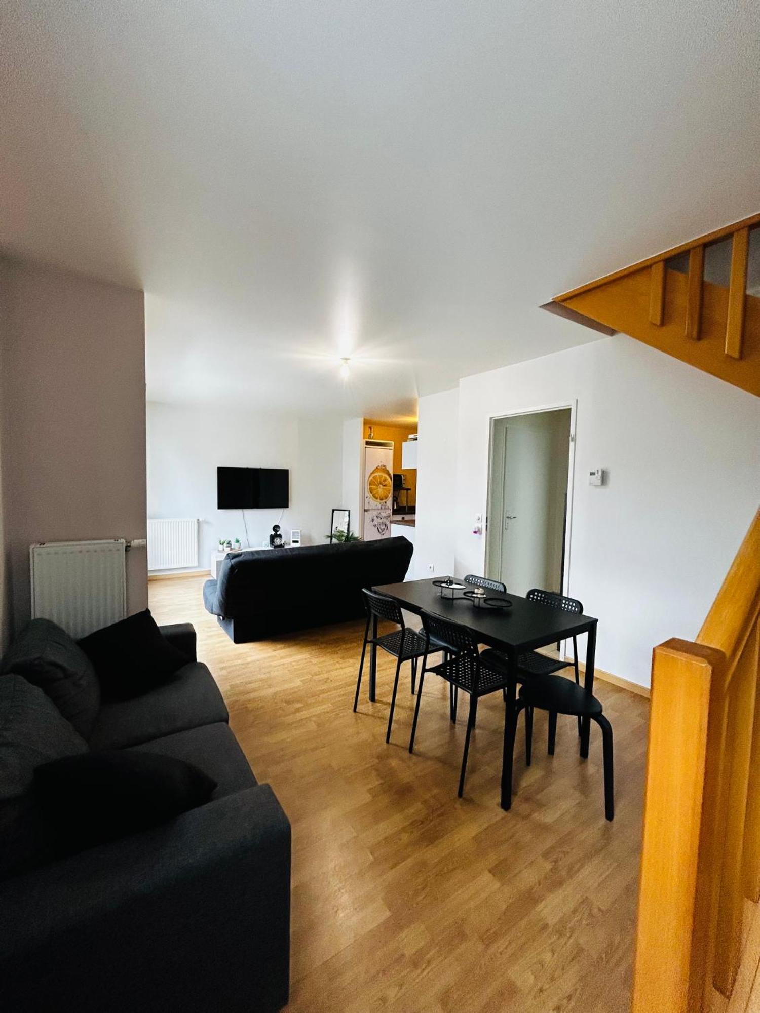 Duplex Lumineux Tout Equipe/Rer D/Balcon/Parking Corbeil-Essonnes Extérieur photo